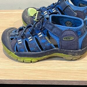 Boys Keen Shoes